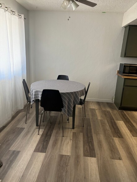 Building Photo - 8320 E Sommer Dr