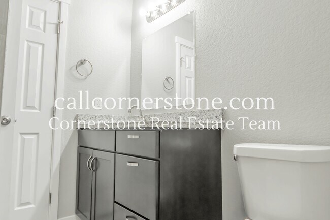 Building Photo - 4877 Bluestem Dr