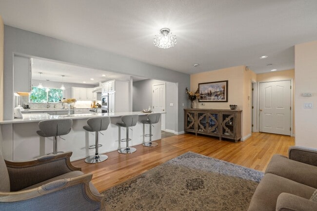 Building Photo - 1781 Quail Ridge Dr