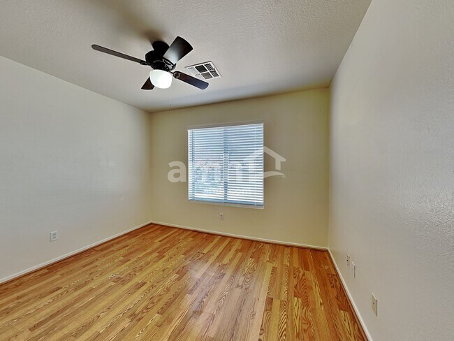 Building Photo - 15905 W Saguaro Ln