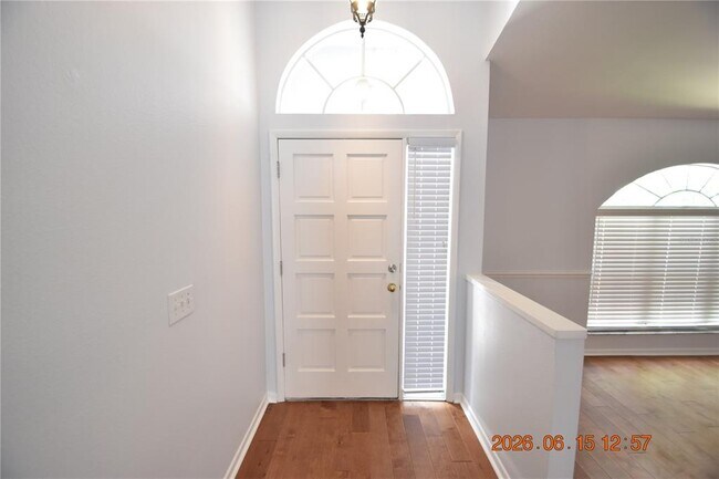 Building Photo - 9304 Heritage Oak Ct