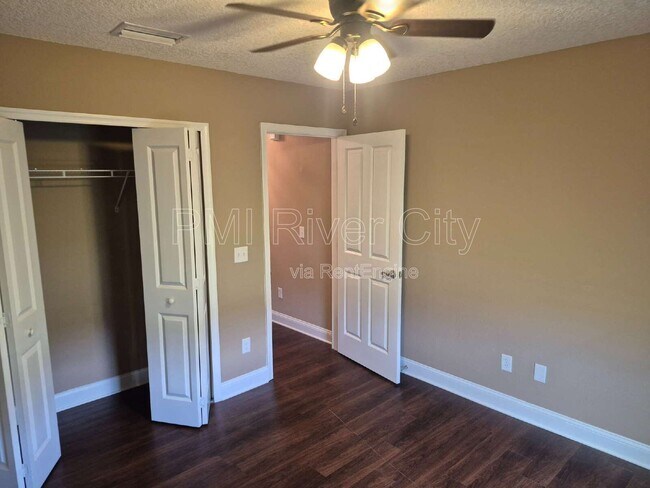 Building Photo - 53671 Carrington Dr