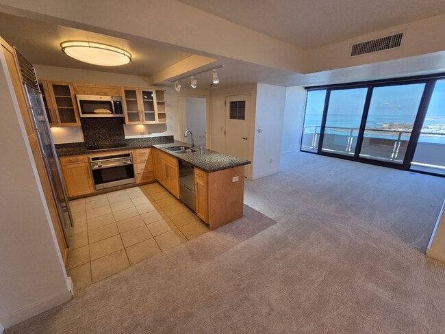 Building Photo - Immaculate Contemporary Living in Kaka‘ako- 2 bedroom, 2 bathroom, 2 covered parking stall, and I...