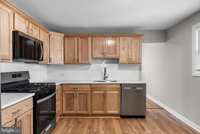 Building Photo - 245 Gibbsboro Rd