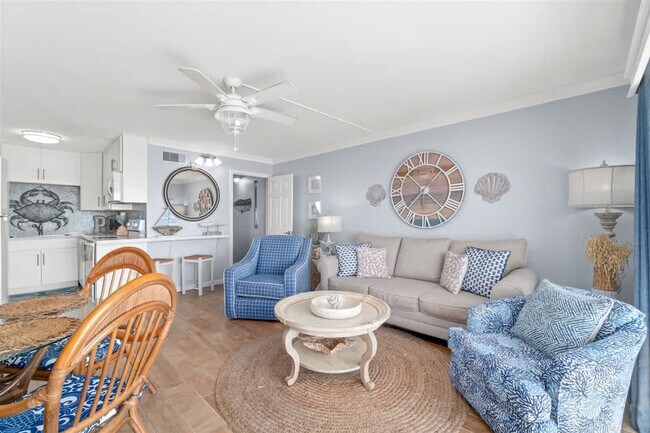 Building Photo - 8743 Thomas Dr