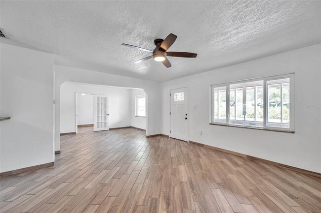 Building Photo - 125 5th Ave N