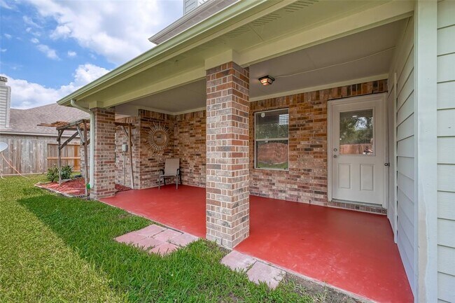 Building Photo - 2310 Diamond Springs Dr