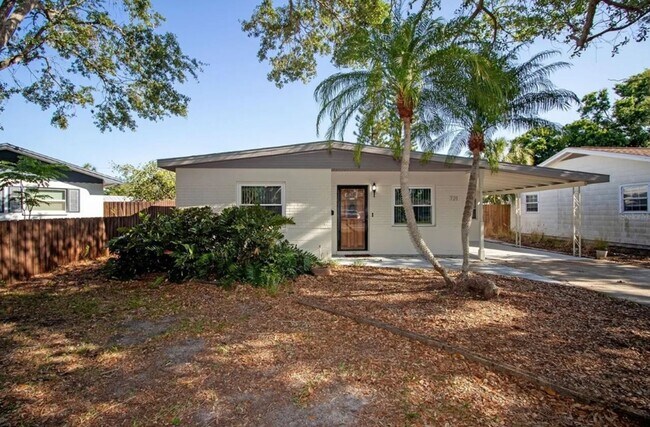 Building Photo - For Rent – Move-In Ready Gem with Modern U...