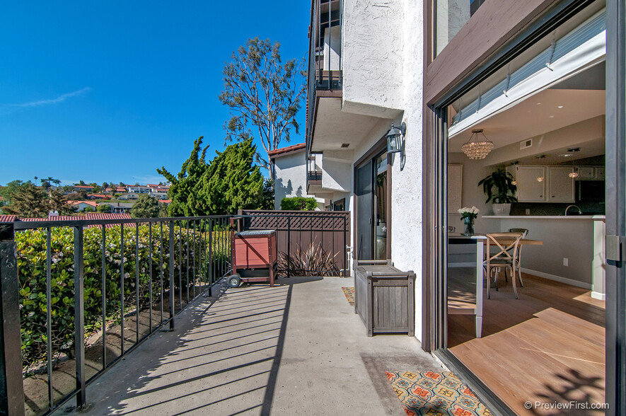 Building Photo - 1047 Santa Helena Park Ct