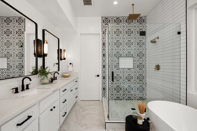 Building Photo - 623 Colima St