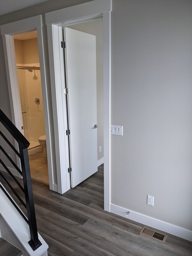 Building Photo - Modern 3-Bedroom Home in Prime Arvada Location