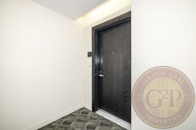 Building Photo - Hayes Valley - 2 BR, 2 BA Condo 947 Sq. Ft...