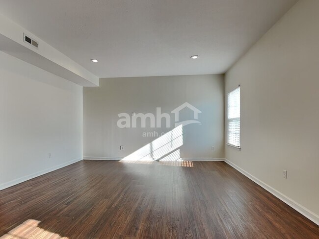 Building Photo - 1395 Apple Farm Dr