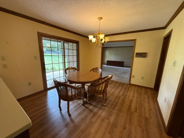 Building Photo - 590 Wedgwood Dr