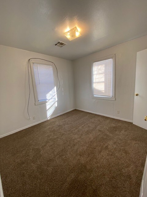 Building Photo - 2927 SW 21st St