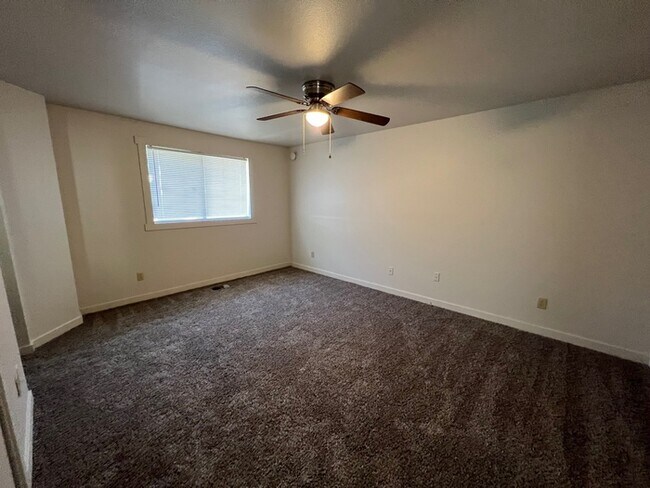 Building Photo - 3 Bed 2 Bath in Nampa!