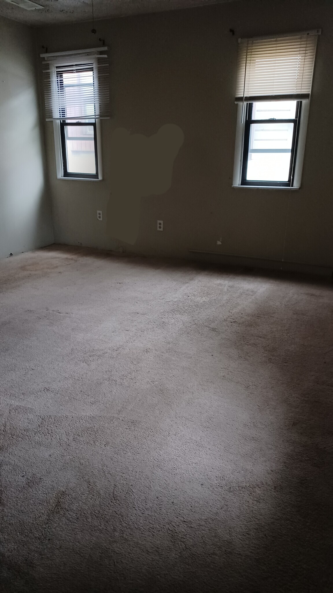 Building Photo - 120 Watkins Ave