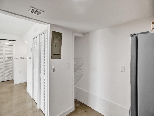 Building Photo - 3601 SW 117th Ave