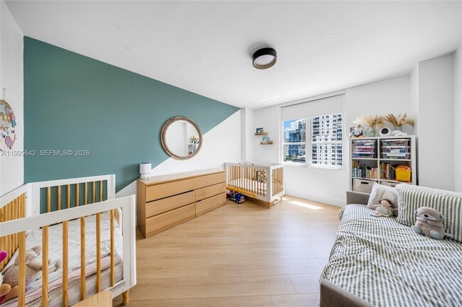 Building Photo - 701 Brickell Key Blvd