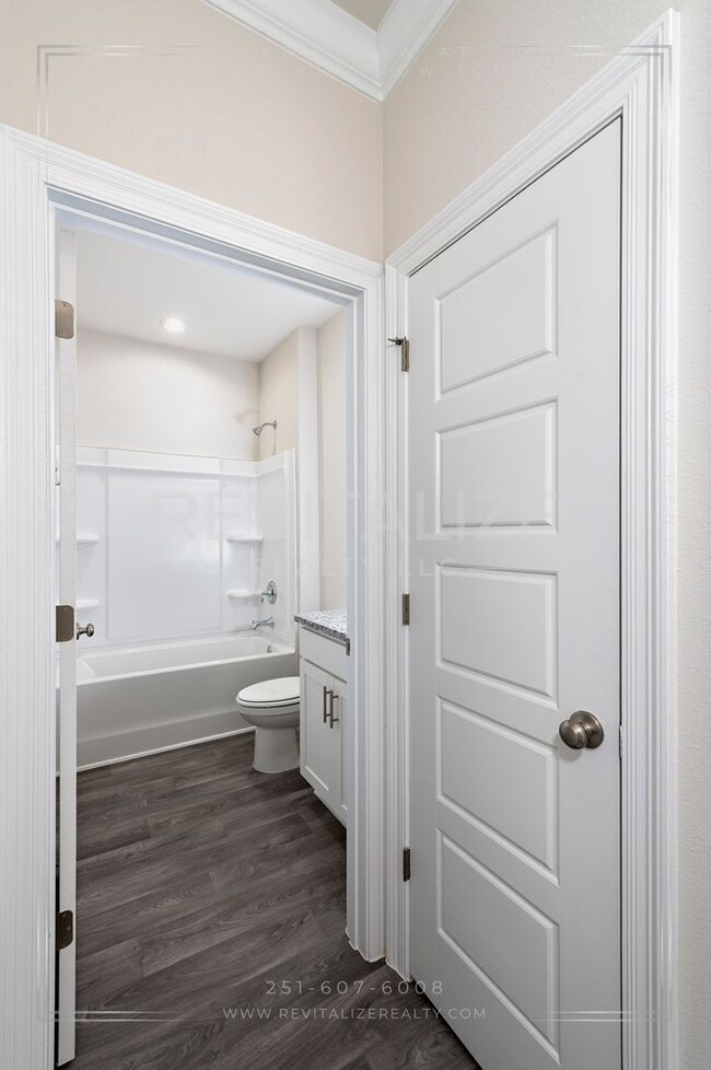 Building Photo - Newly Built 4 Bed 2 Bath Craftsman Home in Spanish Fort with Deck