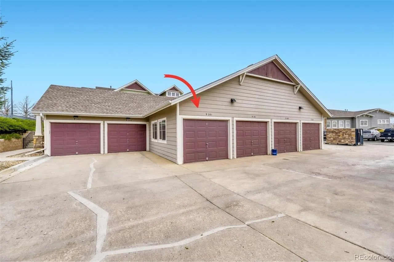 Building Photo - 9319 Amison Cir