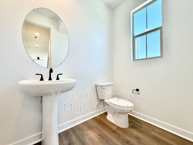 Building Photo - 29561 Monarch Rd