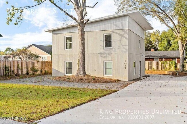 Building Photo - 5053 Park Ave S