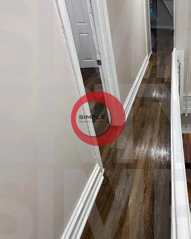 Building Photo - 230 N 4th St