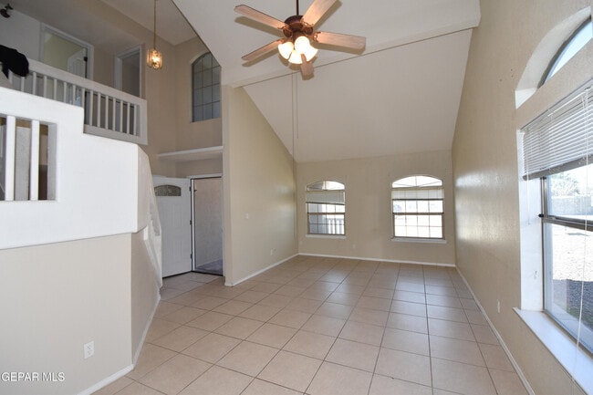 Building Photo - 10830 Elise St