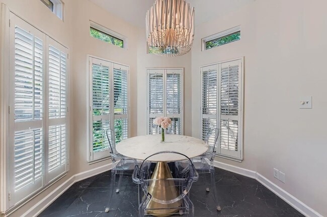 Building Photo - 3605 Fawn Creek Path