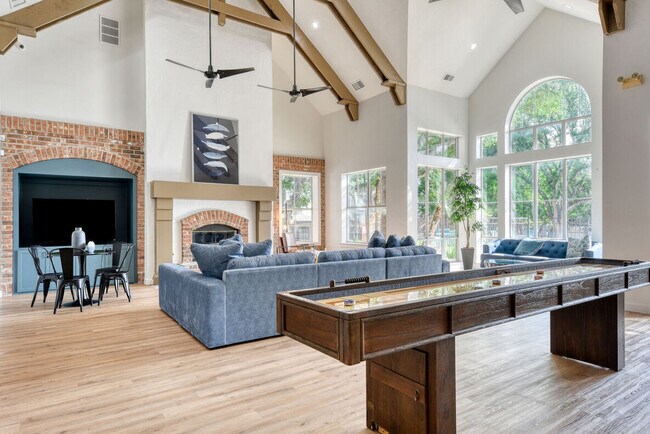 Building Photo - The Jax