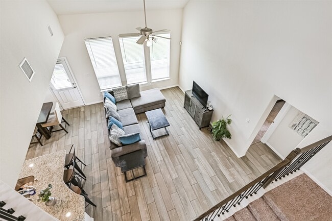 Building Photo - 23213 Zinfandel Dr