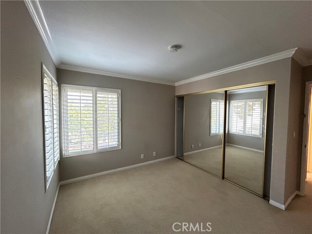 Building Photo - 12 Holly St