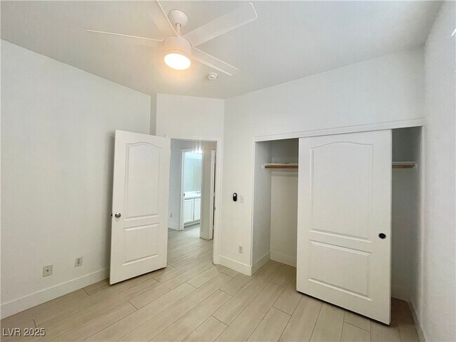 Building Photo - 10748 Tuscan Ct