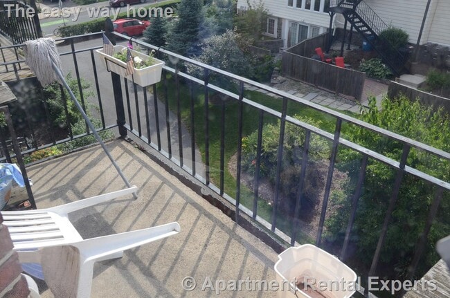 Building Photo - 163 Summer St