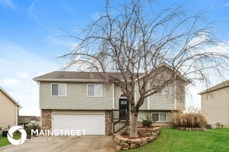 Building Photo - 9103 NE 116th Pl