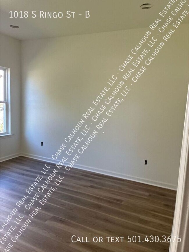 Building Photo - 1018 S Ringo St