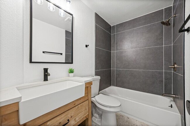 Building Photo - 13200 Elysian Fields Cove