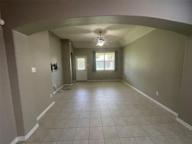 Building Photo - 24430 Haywards Crossing Ln