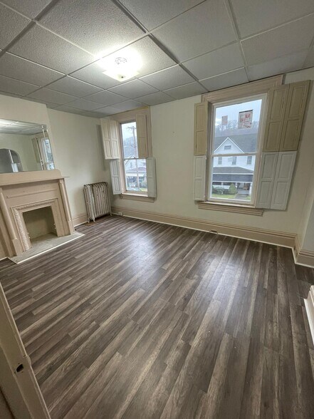 Building Photo - 701 4th Ave
