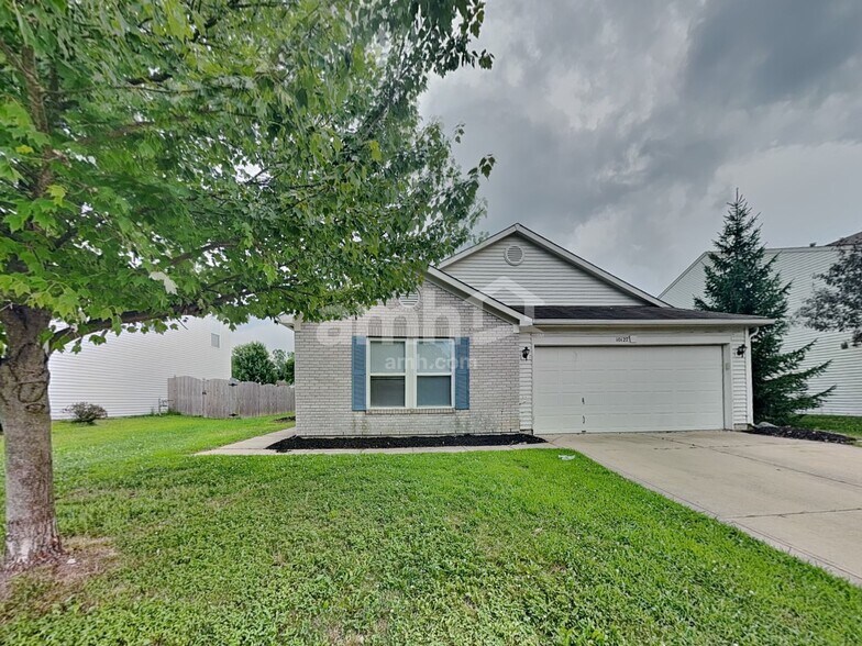Primary Photo - 10127 Yosemite Ln