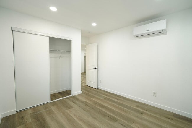 Building Photo - 925 Ohio St