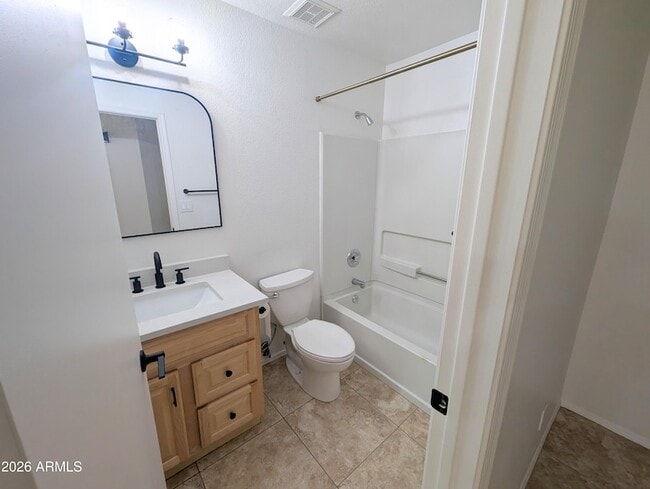 Building Photo - 11807 N 76th Ave