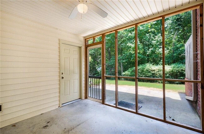 Building Photo - 509 Mt Vernon Dr
