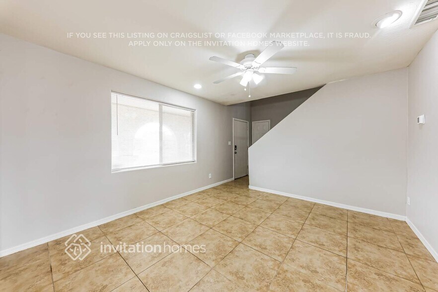 Building Photo - 12621 N 37th Dr