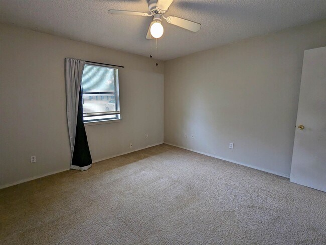 Building Photo - 7002 Lanier Dr
