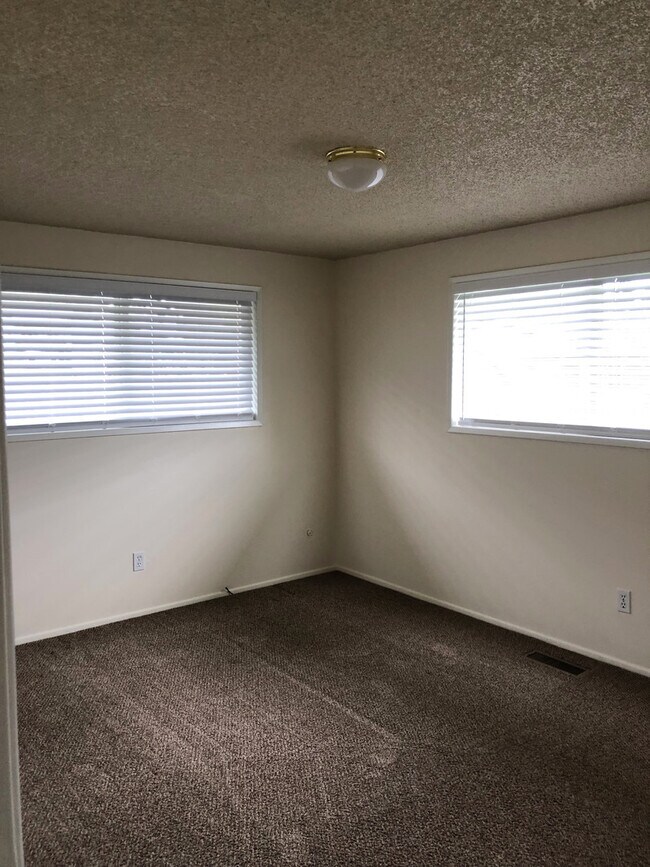 Building Photo - Find Your Home in Historic Brownsville