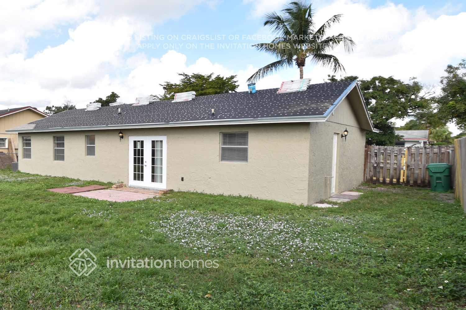 Building Photo - 7750 NW 45th Ct