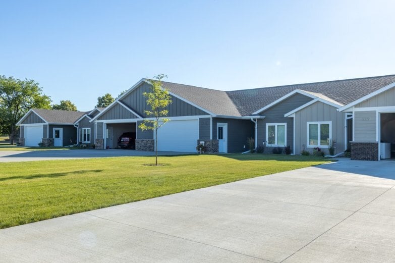 Building Photo - 711 Lancelot Dr