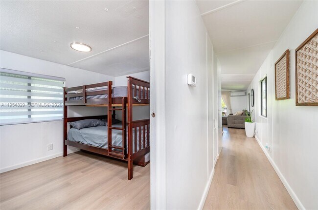 Building Photo - 456 Bowie Ln